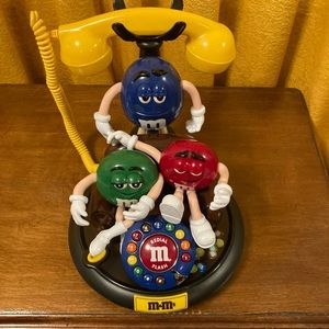 Talking M & M wall phone!